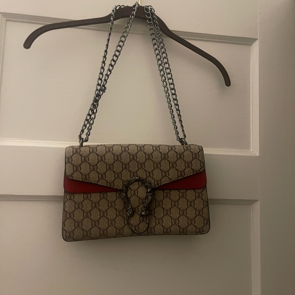 Faux Gucci crossbody.